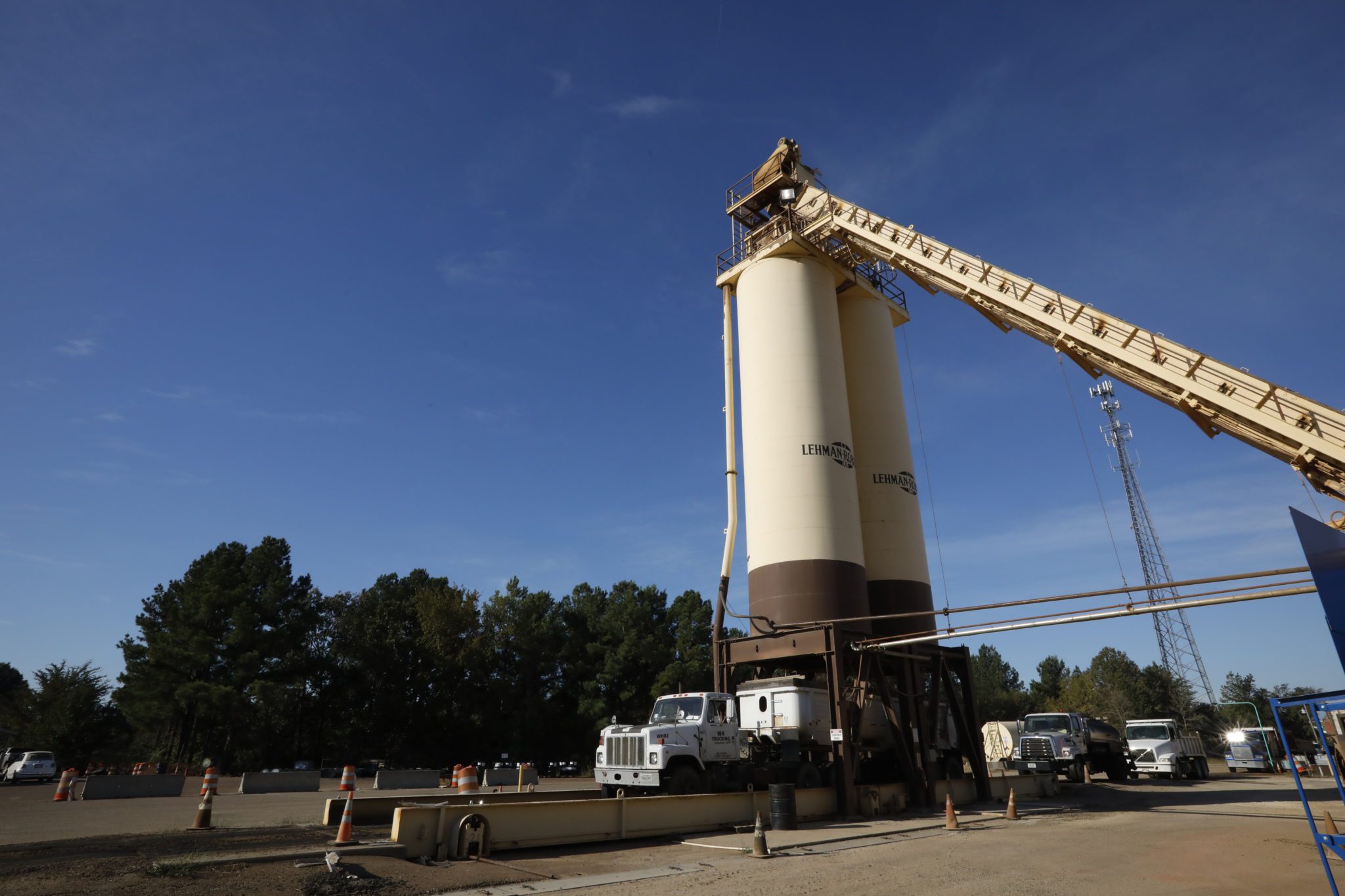 Safety High Five Batesville Teams LehmanRoberts Company